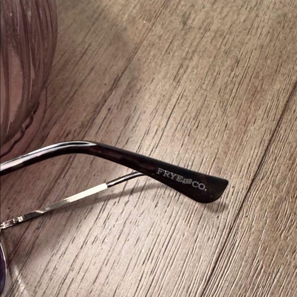 Frye & Co. Aviator Sunglasses - Picture 7 of 8